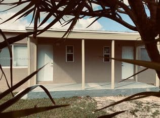 2-bedroom Property — 2129 NW 75th St, Miami, 33147