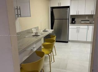 2-bedroom Condo — 3600 Mystic Pointe Dr APT 208, Aventura, 33180