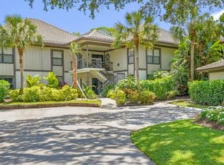 3-bedroom Condo — 13307 Polo Club Road #C107, Wellington, 33414