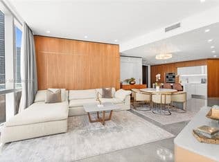 2-bedroom Condo — 851 NE 1st Ave Unit 1409, Miami, 33132