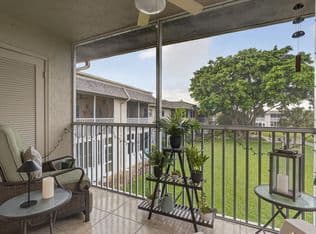 2+1 Condo — 202 Oxford 200, West Palm Beach, 33417