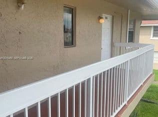 2+1 Condo — 9962 Twin Lakes Dr #7-P, Coral Springs, 33071