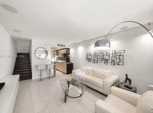 1-bedroom Townhouse — 2130 Park Ave #Townhouse 3, Miami Beach, 33139