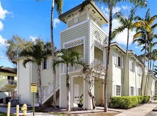 3+1 Condo — 373 NE 26th Pl Unit 201, Homestead, 33033