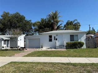 2-bedroom Single-Family Home — 2323 Cleveland St, Hollywood, 33020