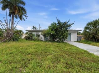 4-bedroom Single-Family Home — 1640 NE 32ND Place, Pompano Beach, 33064
