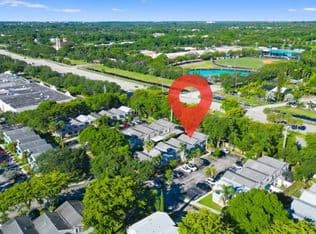 3-bedroom Townhouse — 12384 SW 52nd Court, Cooper City, 33330
