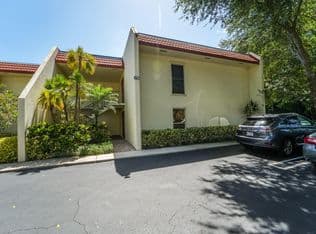 3+1 Condo — 1700 Presidential Way #103, West Palm Beach, 33401