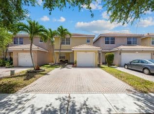 3+1 Müstakil ev — 9288 NW 55th St, Sunrise, 33351