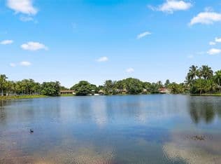 1-bedroom Condo — 14211 N Kendall Dr #207E, Miami, 33183
