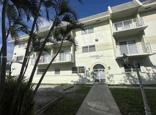 1+1 Condo — 12890 NE 8th Ave APT 101, North Miami, 33161