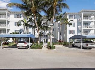 2-bedroom Condo — 915 Bay Colony Dr S, Juno Beach, 33408