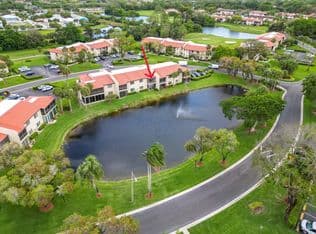 2-bedroom Condo — 21218 Lago Circle #F, Boca Raton, 33433