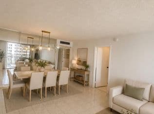 2-bedroom Condo — 600 Three Islands Blvd APT 1015, Hallandale, 33009