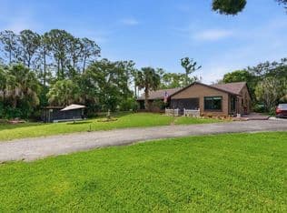 4-bedroom Single-Family Home — 16888 Hialeah Drive W, Loxahatchee, 33470