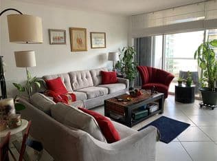 1+1 Condo — 5700 Collins Ave APT 12N, Miami Beach, 33140
