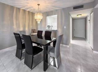 2+1 Condo — 7145 Huntington Ln APT 303, Delray Beach, 33446