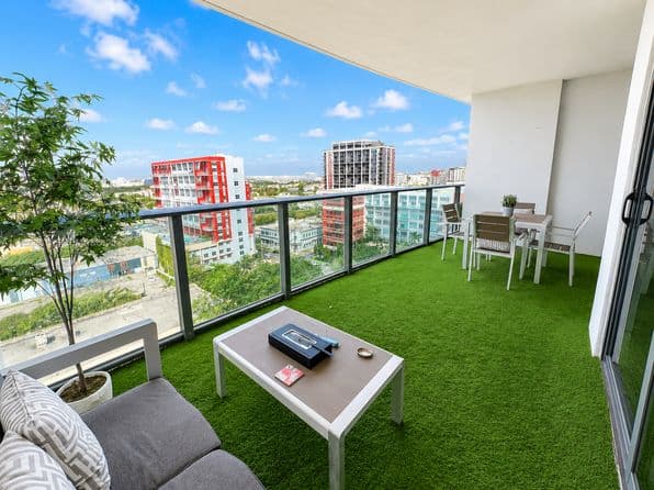 For Rent, Downtown Miami
