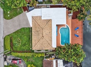 3+1 Müstakil ev — 3672 NW 18TH Avenue, Fort Lauderdale, 33309