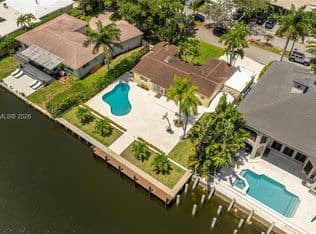 3+1 Müstakil ev — 330 Coconut Isle Dr, Fort Lauderdale, 33301