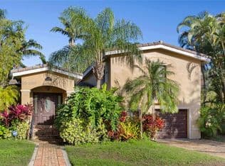 3-bedroom Single-Family Home — 6315 Maynada St, Coral Gables, 33146