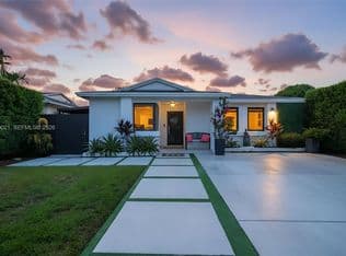 3-bedroom Single-Family Home — 12330 SW 192nd Ter, Miami, 33177