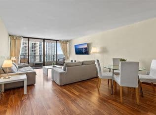 1-bedroom Condo — 555 NE 15th St APT 14G, Miami, 33132