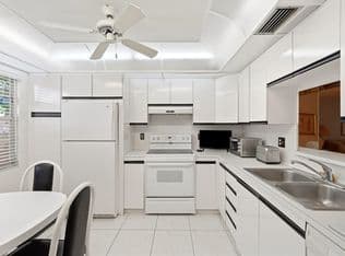 2+1 Condo — 2302 Lucaya Lane #E1, Pompano Beach, 33066