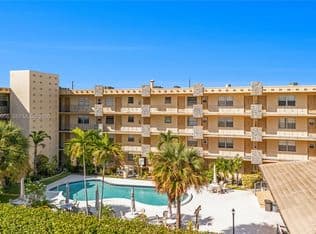 1+1 Condo — 2145 Pierce St APT 305, Hollywood, 33020