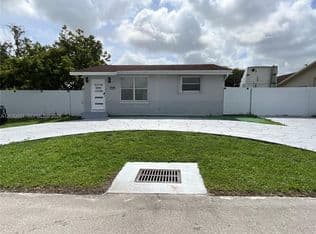 3-bedroom Single-Family Home — 1905 SW 100th Ave, Miramar, 33025