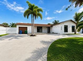 4-bedroom Single-Family Home — 13101 SW 259th St, Homestead, 33032