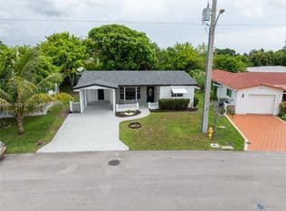 2+1 Müstakil ev — 4595 NW 43rd Ct, Lauderdale Lakes, 33319
