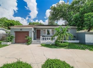 4+1 Müstakil ev — 65 NW 116th St, Miami, 33168