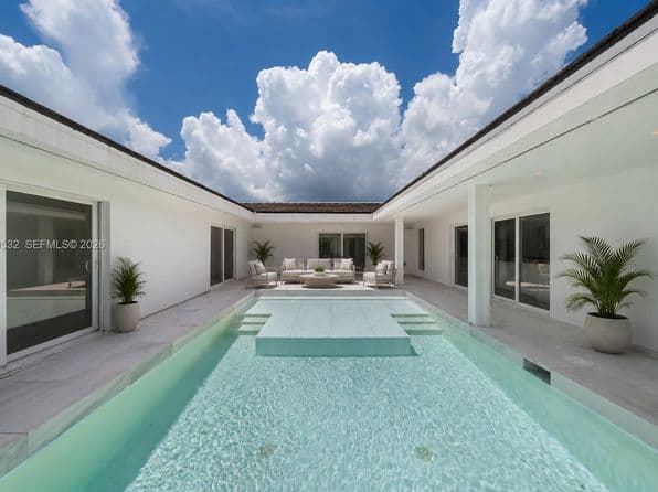 4-bedroom Single-Family Home — 4001 Monserrate St, Coral Gables, FL 33146