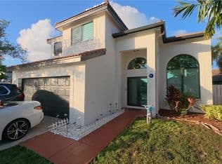 4-bedroom Single-Family Home — 18197 SW 4th Ct, Pembroke Pines, 33029