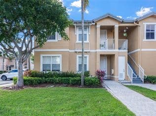 3+1 Condo — 230 SE 29th Ave Unit 21, Homestead, 33033