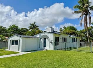 3+1 Müstakil ev — 1021 NE 82nd Ter, Miami, 33138
