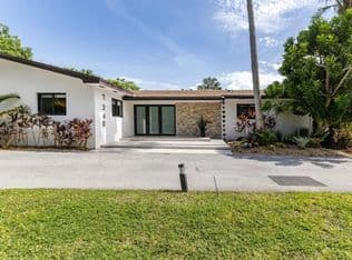 4+1 Müstakil ev — 7340 SW 120th St, Pinecrest, 33156