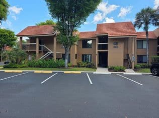 2+1 Condo — 11142 Green Lake Drive #202, Boynton Beach, 33437