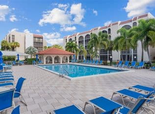 2-bedroom Condo — 3485 Environ Blvd #C205, Fort Lauderdale, 33319