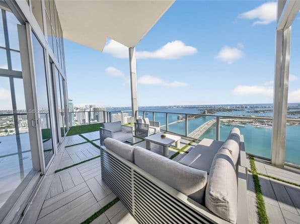 6-bedroom Condo — 1100 Biscayne Blvd Unit 5306, Miami, FL 33132