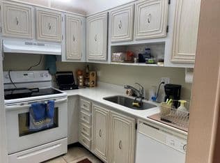 1+1 Condo — 2821 Somerset Drive #118, Fort Lauderdale, 33311