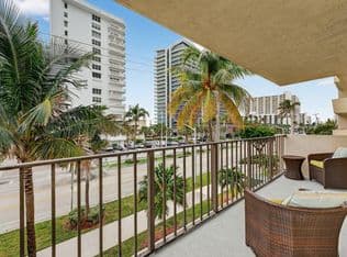 2-bedroom Condo — 1009 N Ocean Boulevard #312, Pompano Beach, 33062