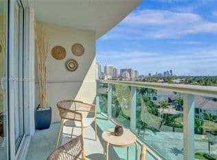 2+1 Condo — 19380 Collins Ave APT 718, Sunny Isles Beach, 33160