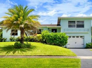3-bedroom Single-Family Home — 1407 ONTARIO Drive, Lake Worth, 33461