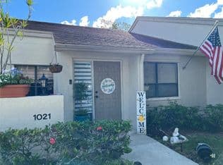 2+1 Müstakil ev — 1021 NW 79th Ave, Plantation, 33322