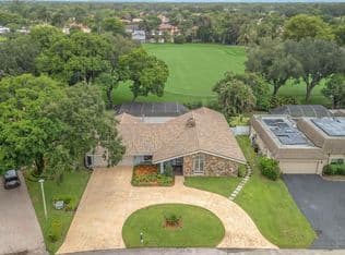 4-bedroom Single-Family Home — 9651 CONCH SHELL Manor, Plantation, 33324