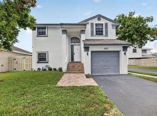3+1 Müstakil ev — 3717 NW 107th Way, Sunrise, 33351