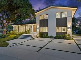 5+1 Müstakil ev — 20001 NE 25th Ave, Miami, 33180