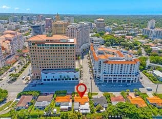 3+1 Müstakil ev — 1901 SW 37th Ave, Miami, 33145